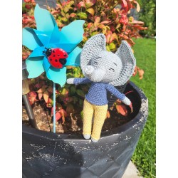 Oscar l'éléphant au crochet